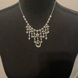 Silver Necklace Set necklace, and earring set necklace 20” L earrings are 2 1/2”